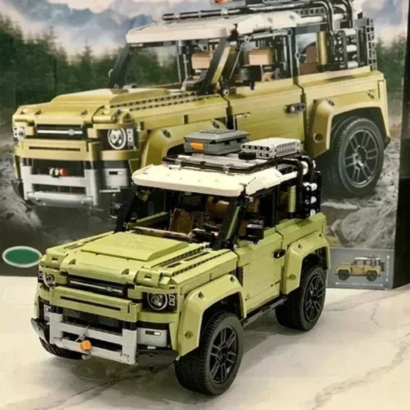 1-12 Scale Land Rover Defender Model (2573 pcs)