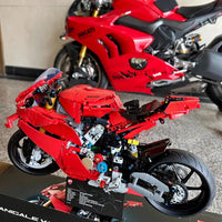 1-12 Scale Buildable Ducati Panigale V4 (1603 pcs)